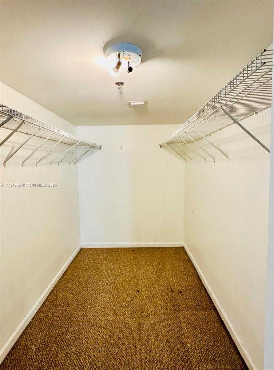 Small Image of 1200 BRICKELL BAY DR #2514, Miami Number 20