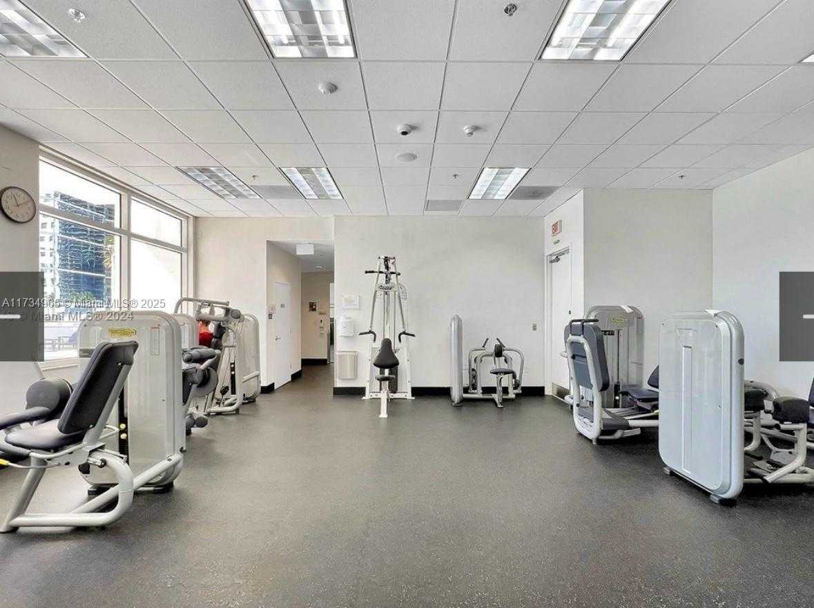 Small Image of 1200 BRICKELL BAY DR #2514, Miami Number 23