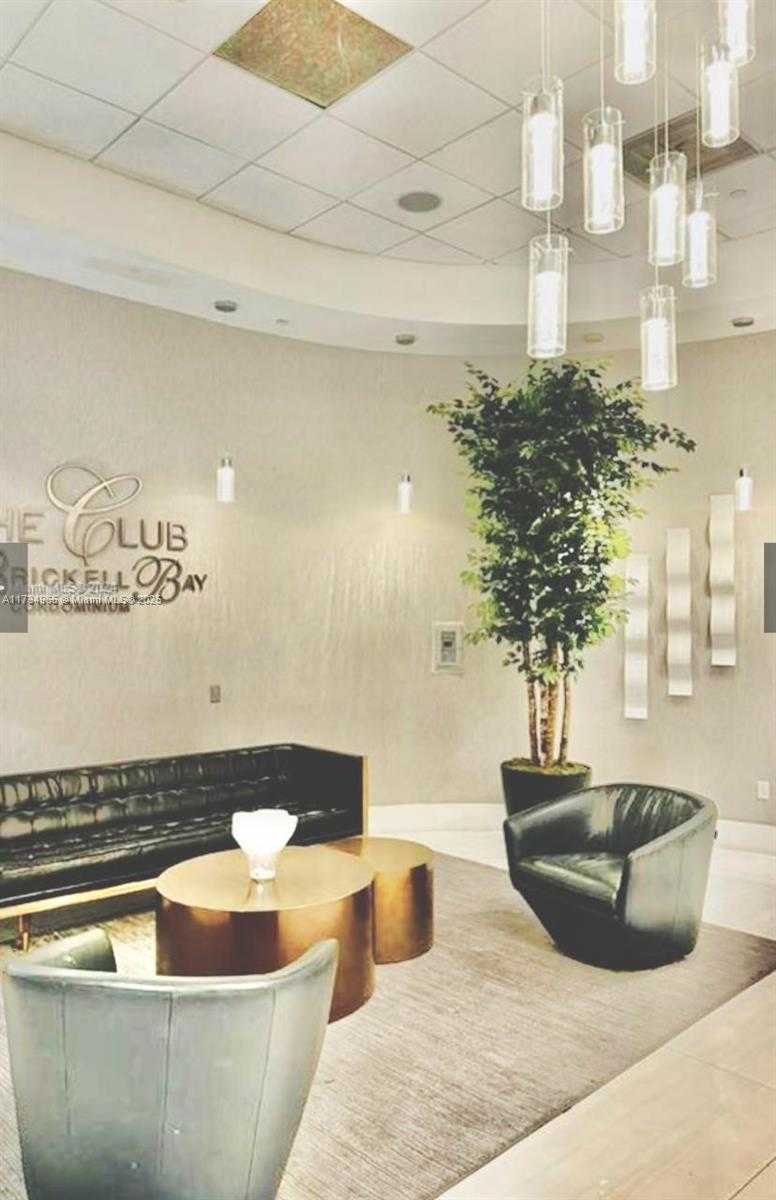 Small Image of 1200 BRICKELL BAY DR #2514, Miami Number 31
