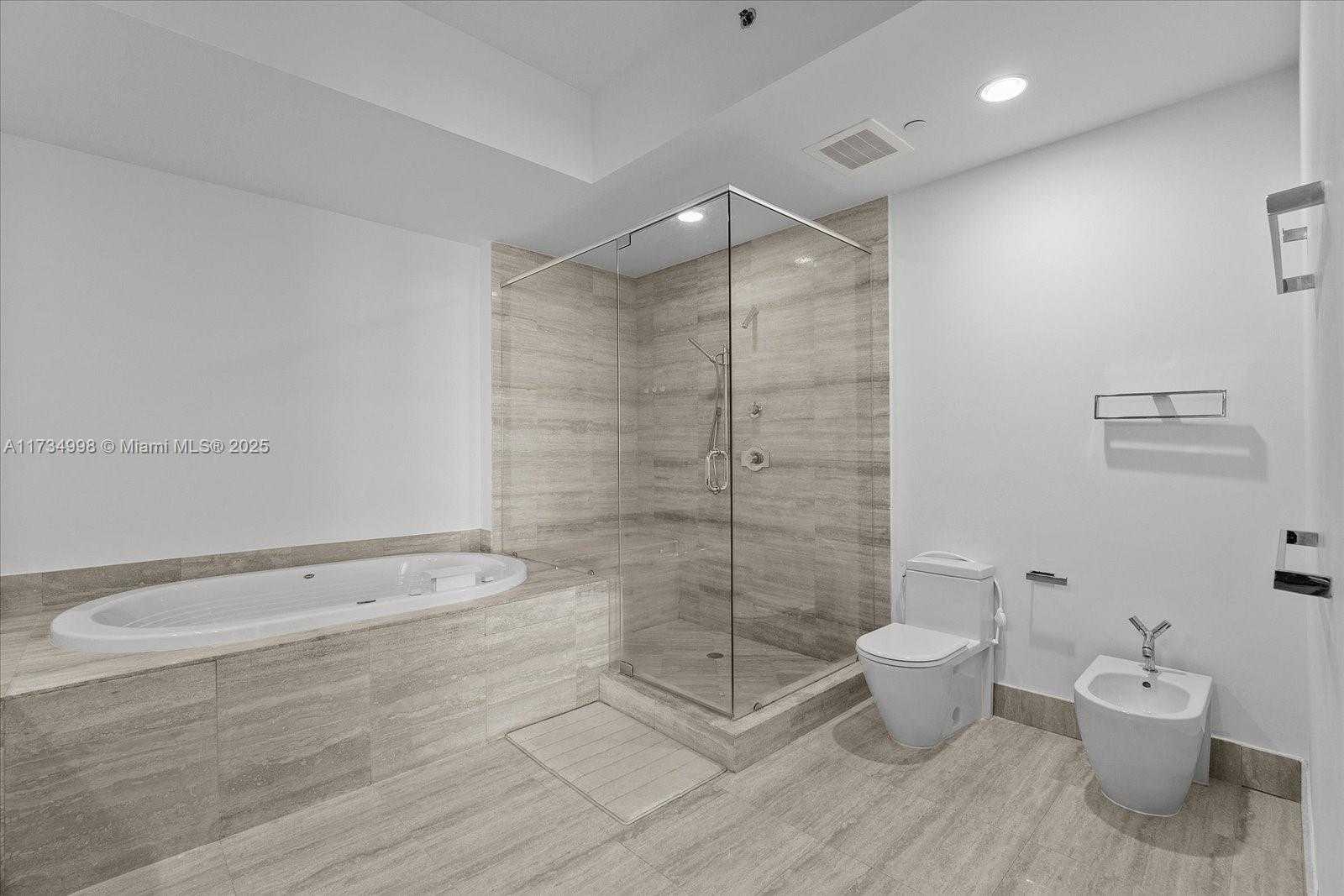 Small Image of 15811 COLLINS AVE #1703, Sunny Isles Beach Number 21