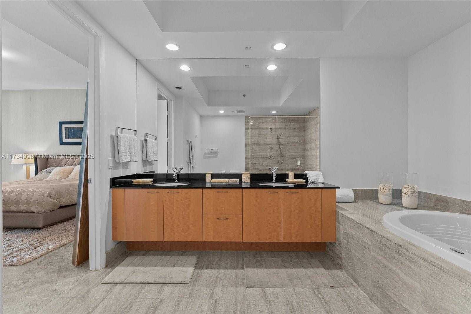 Small Image of 15811 COLLINS AVE #1703, Sunny Isles Beach Number 22
