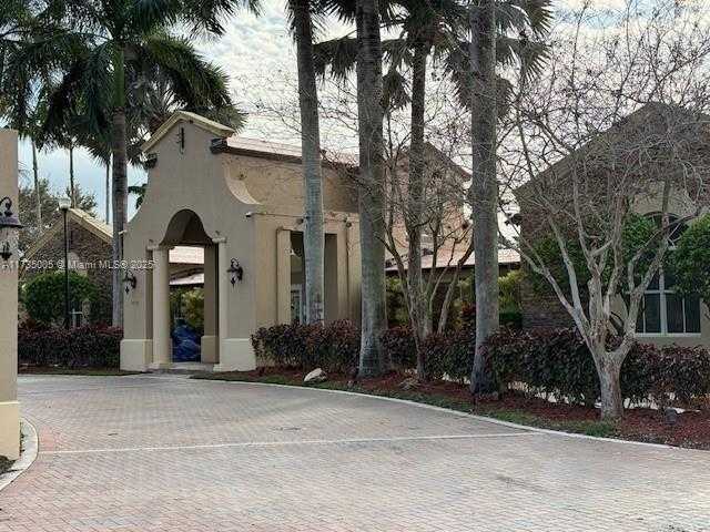 Small Image of 990 NORTH EAST 33RD TER #102, Homestead Number 10