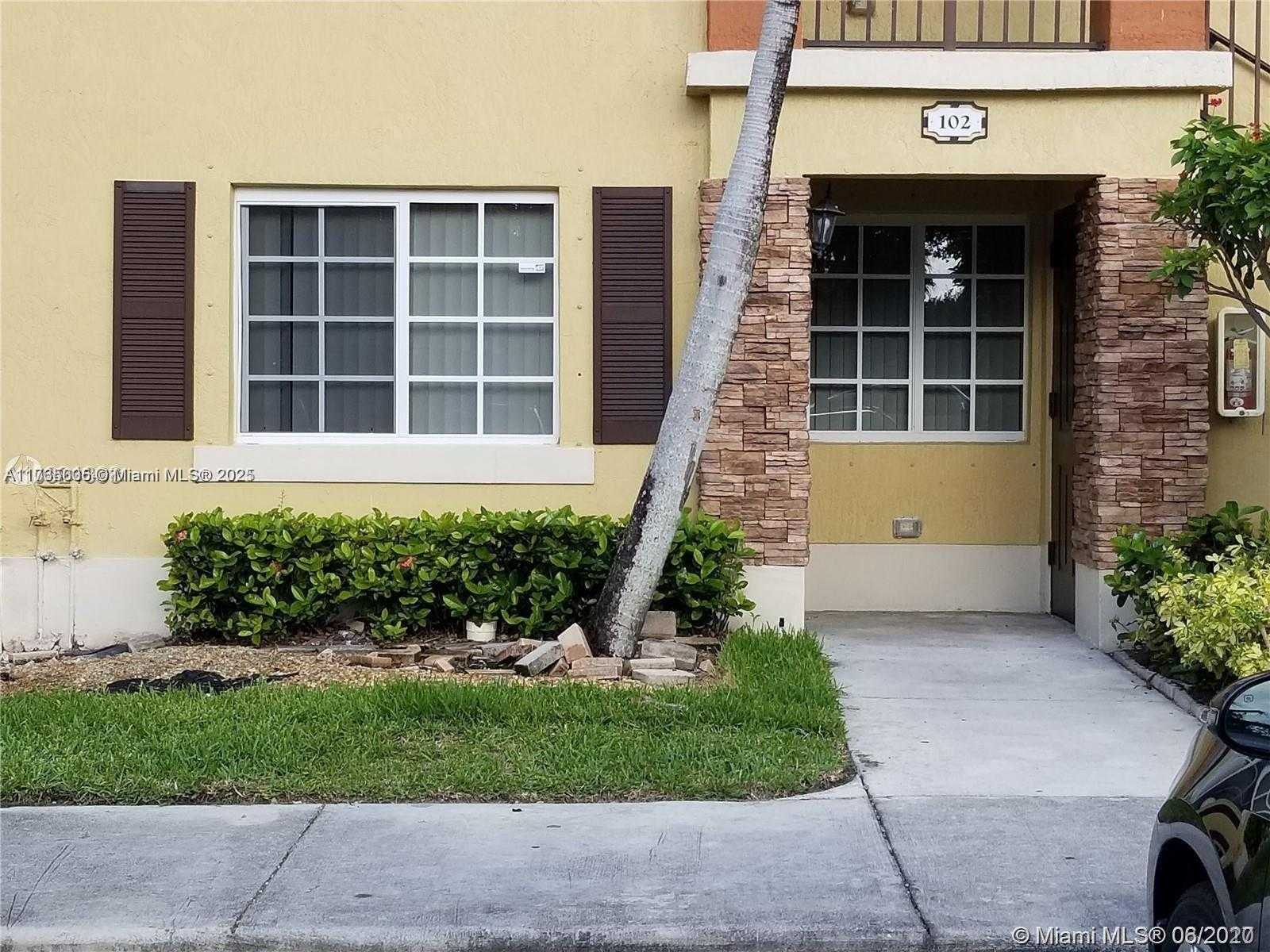 Small Image of 990 NORTH EAST 33RD TER #102, Homestead Number 2