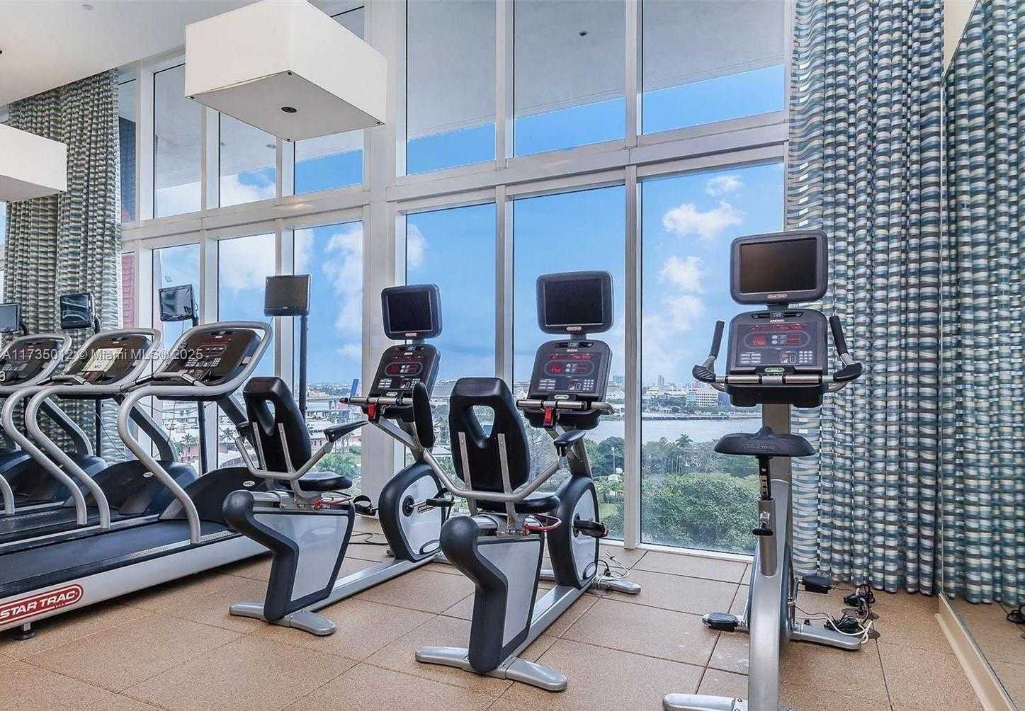 Small Image of 50 BISCAYNE BLVD #4609, Miami Number 22