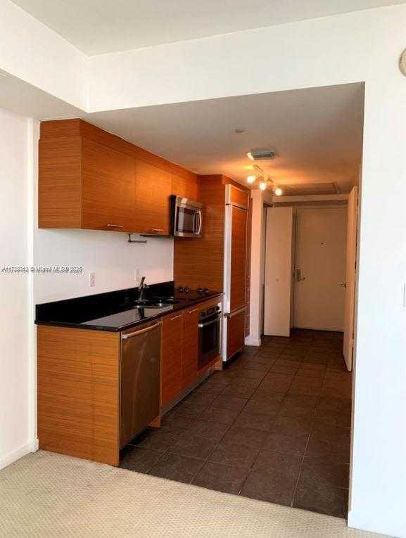 Small Image of 50 BISCAYNE BLVD #4609, Miami Number 4