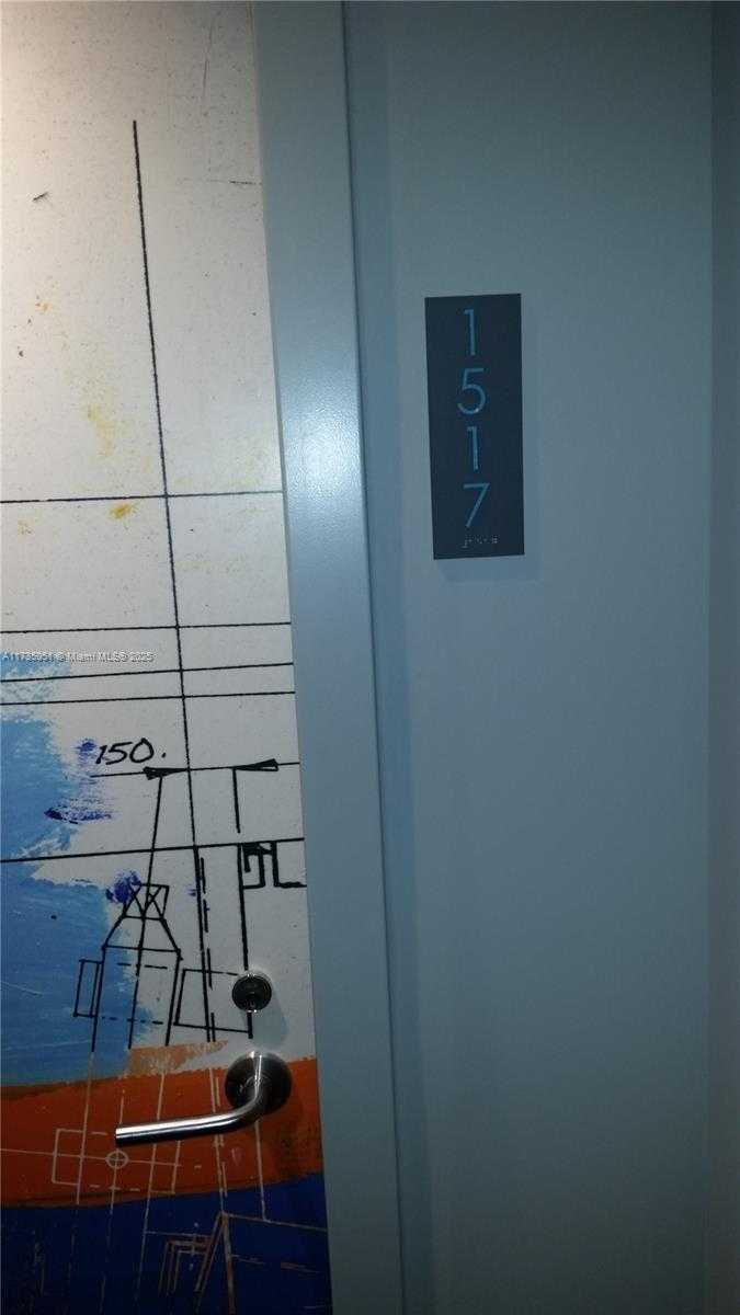 Small Image of 4250 BISCAYNE BLVD #1517, Miami Number 3