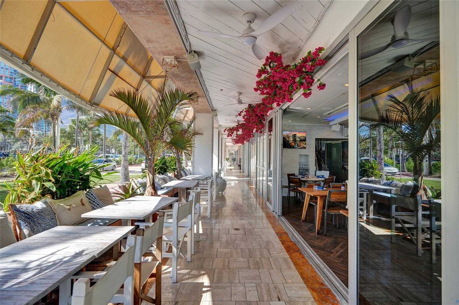 Small Image of 101 OCEAN DR #506, Miami Beach Number 14