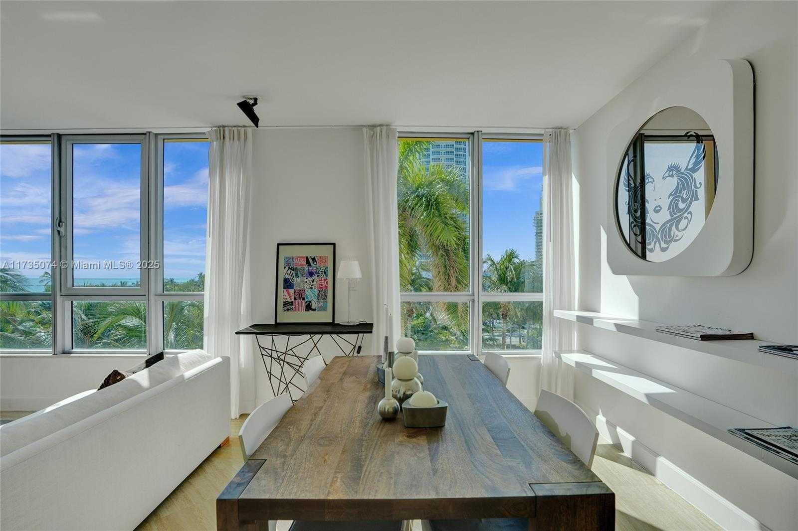 Small Image of 101 OCEAN DR #506, Miami Beach Number 3