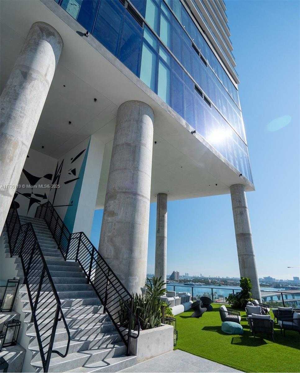 Small Image of 398 NORTH EAST 5TH ST #1510, Miami Number 3