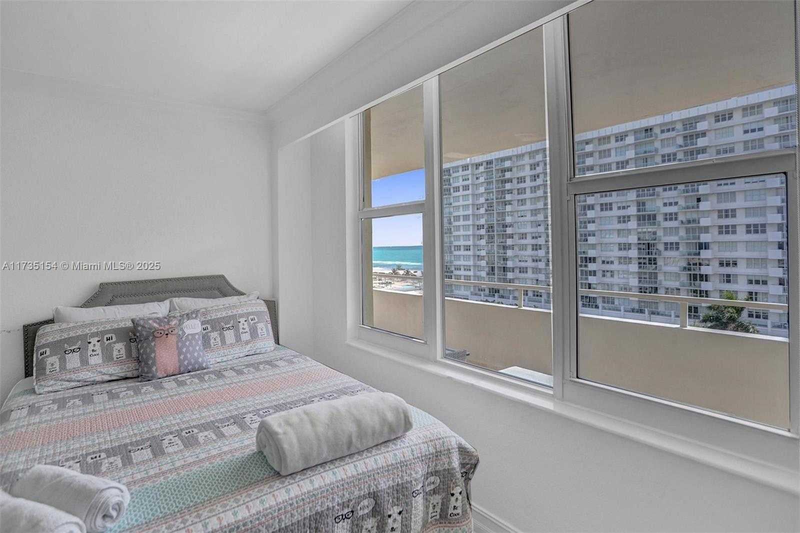 Small Image of 5600 COLLINS AVE #9T, Miami Beach Number 11