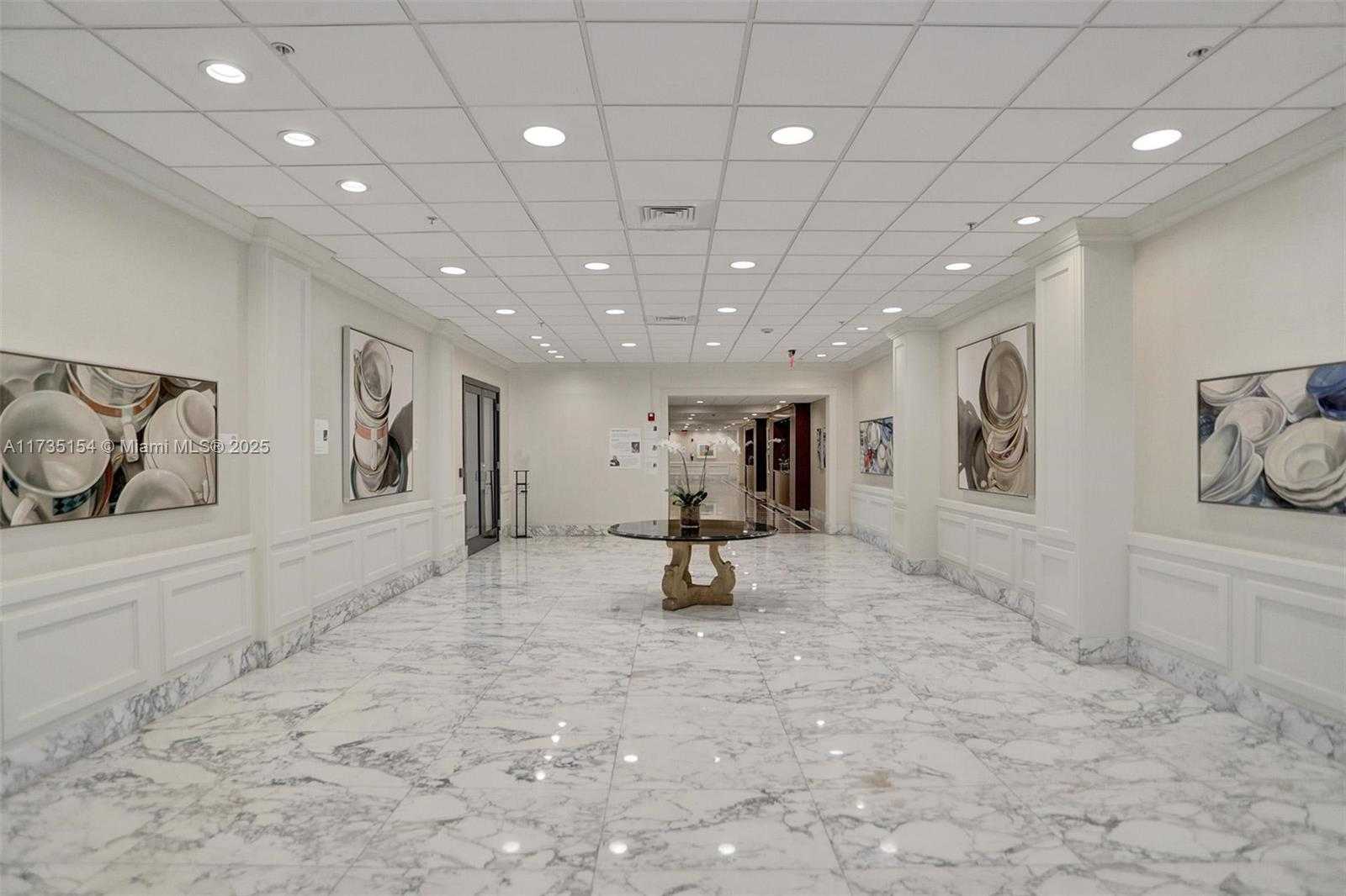 Small Image of 5600 COLLINS AVE #9T, Miami Beach Number 23