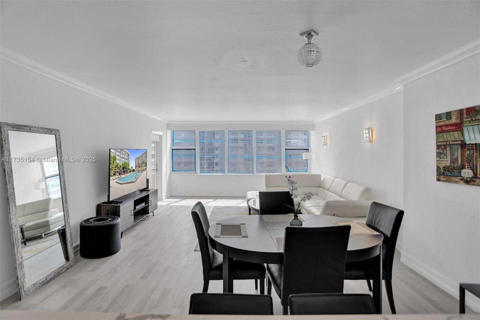 Small Image of 5600 COLLINS AVE #9T, Miami Beach Number 3
