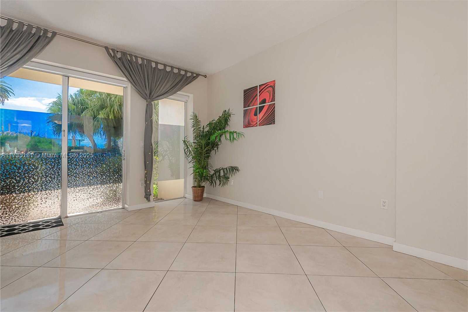 Small Image of 11111 BISCAYNE BLVD #1G/116, Miami Number 17