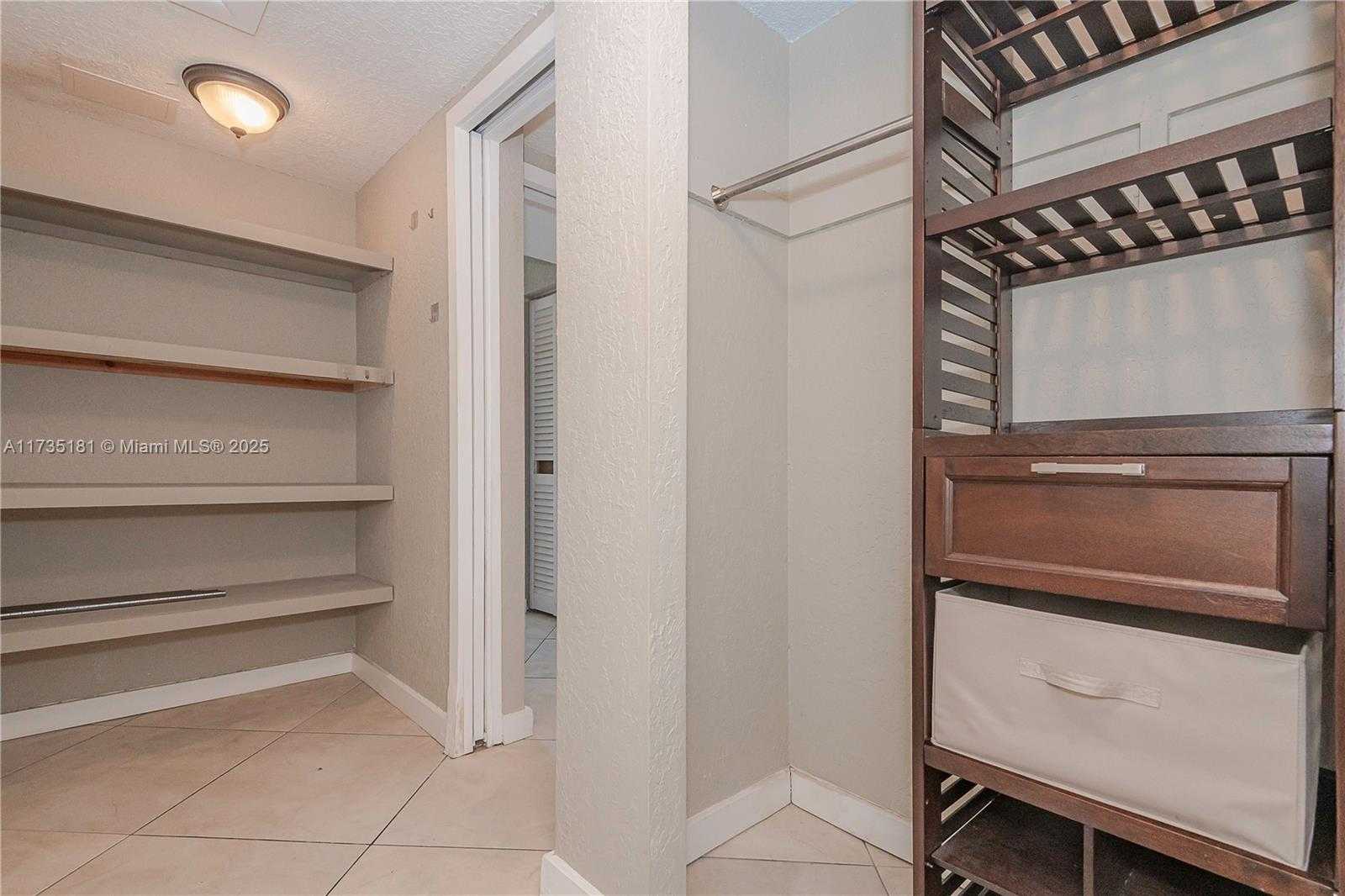 Small Image of 11111 BISCAYNE BLVD #1G/116, Miami Number 18