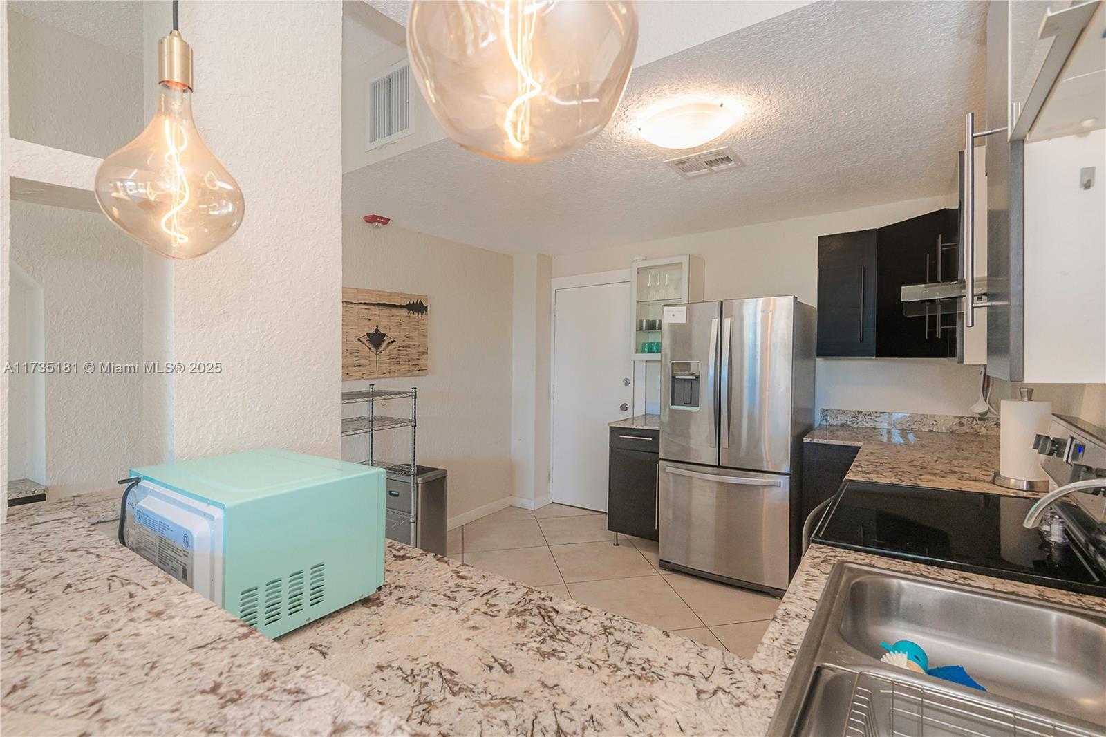 Small Image of 11111 BISCAYNE BLVD #1G/116, Miami Number 25