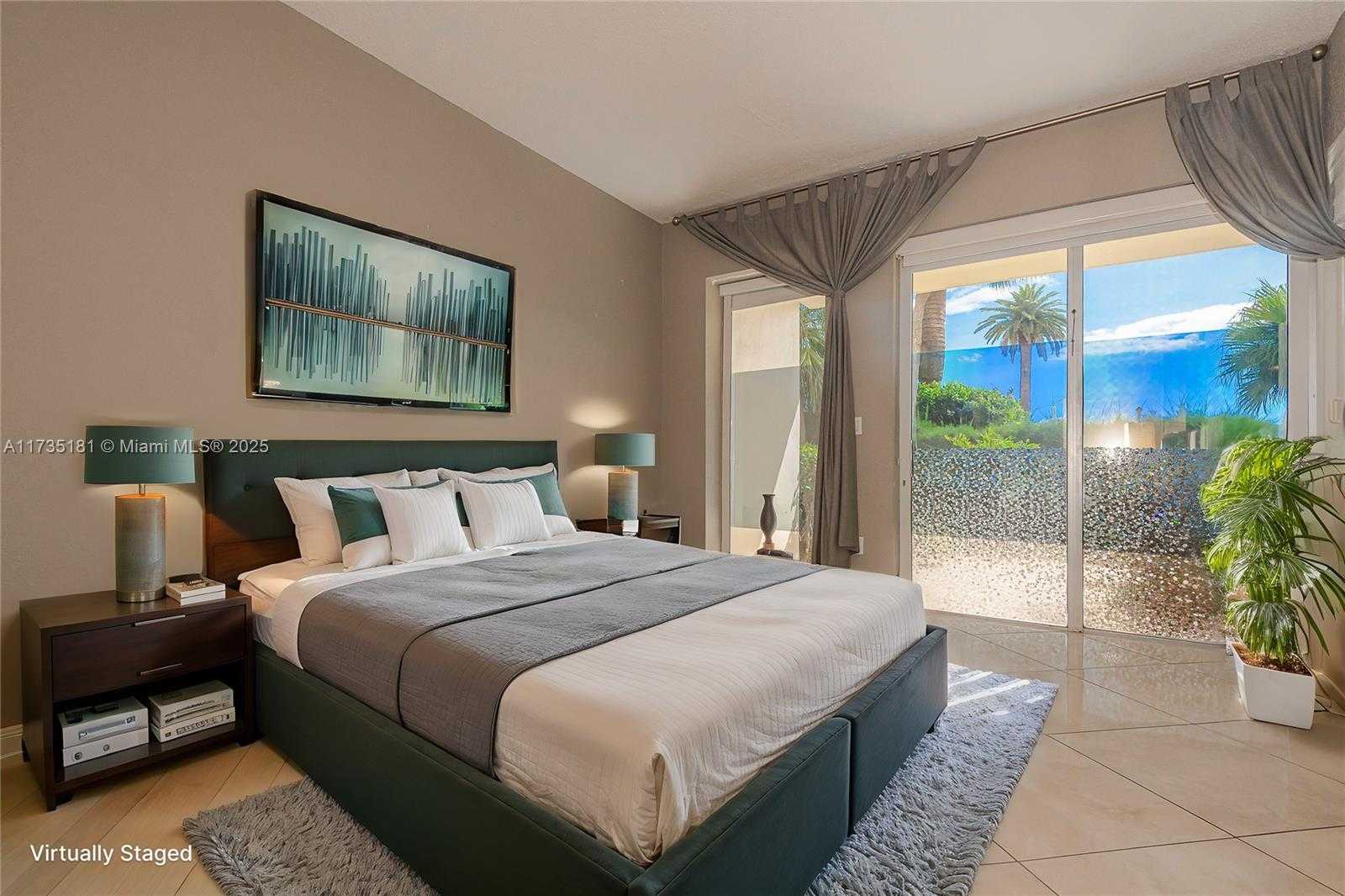 Small Image of 11111 BISCAYNE BLVD #1G/116, Miami Number 3