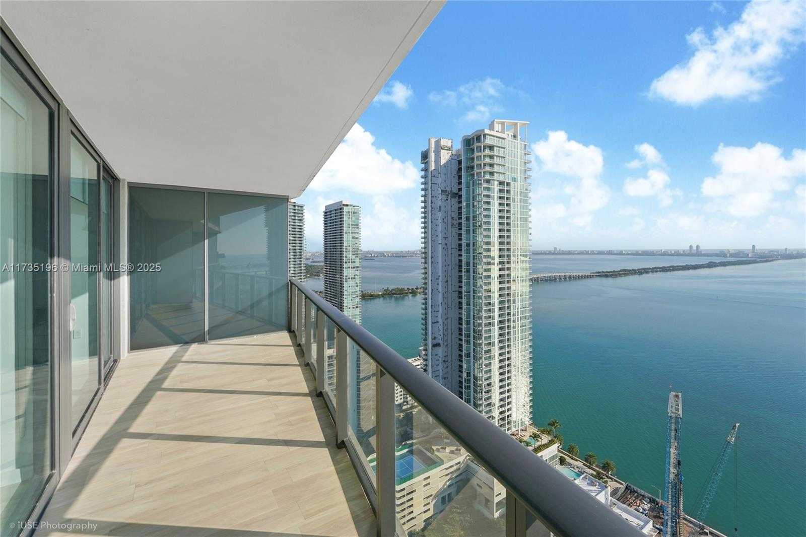 Small Image of 460 NE 28th St, Miami, FL 33137, USA Number 2