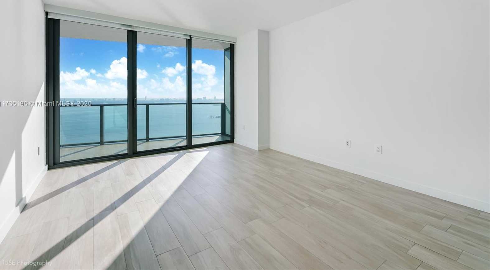 Small Image of 460 NE 28th St, Miami, FL 33137, USA Number 9