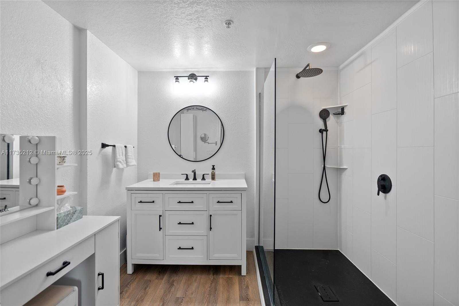 Small Image of 1830 RADIUS DR #820, Hollywood Number 13