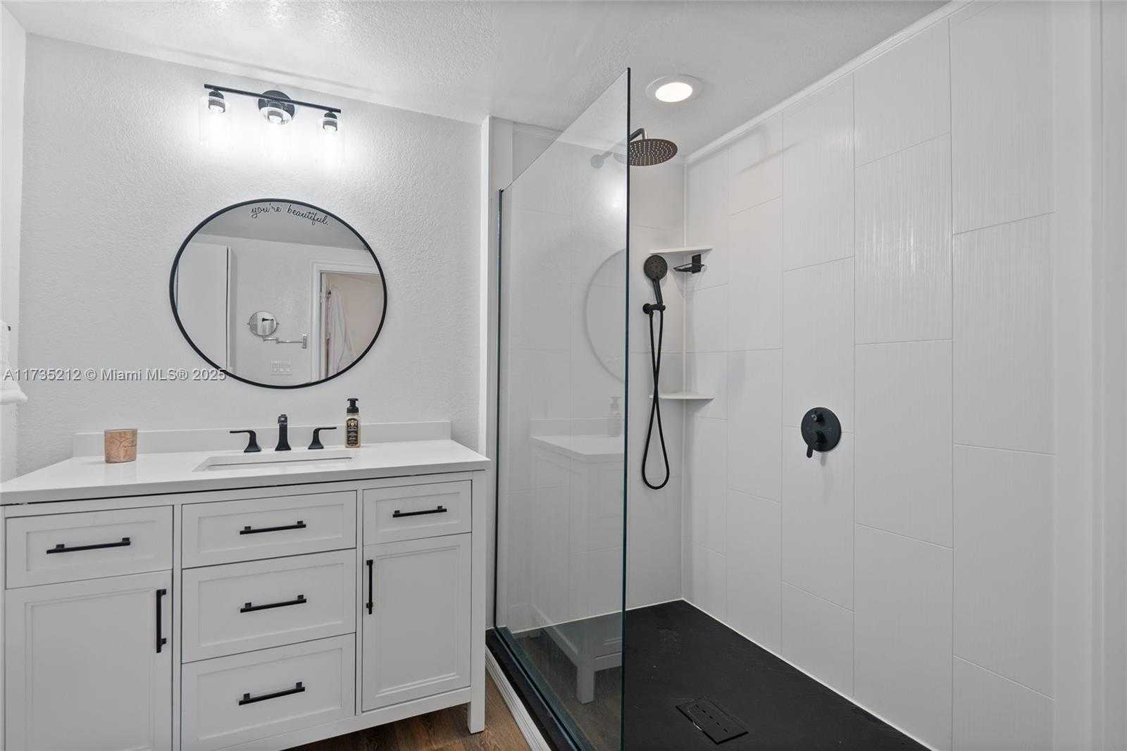 Small Image of 1830 RADIUS DR #820, Hollywood Number 14