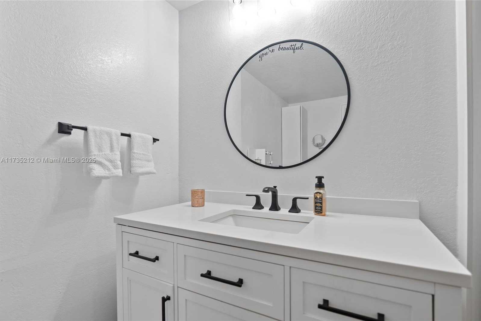 Small Image of 1830 RADIUS DR #820, Hollywood Number 16