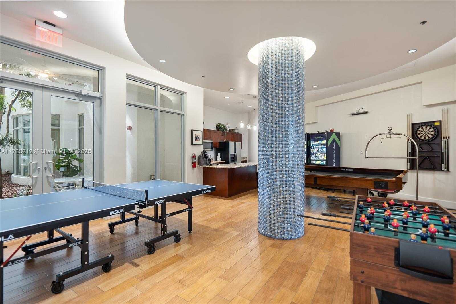Small Image of 1830 RADIUS DR #820, Hollywood Number 24