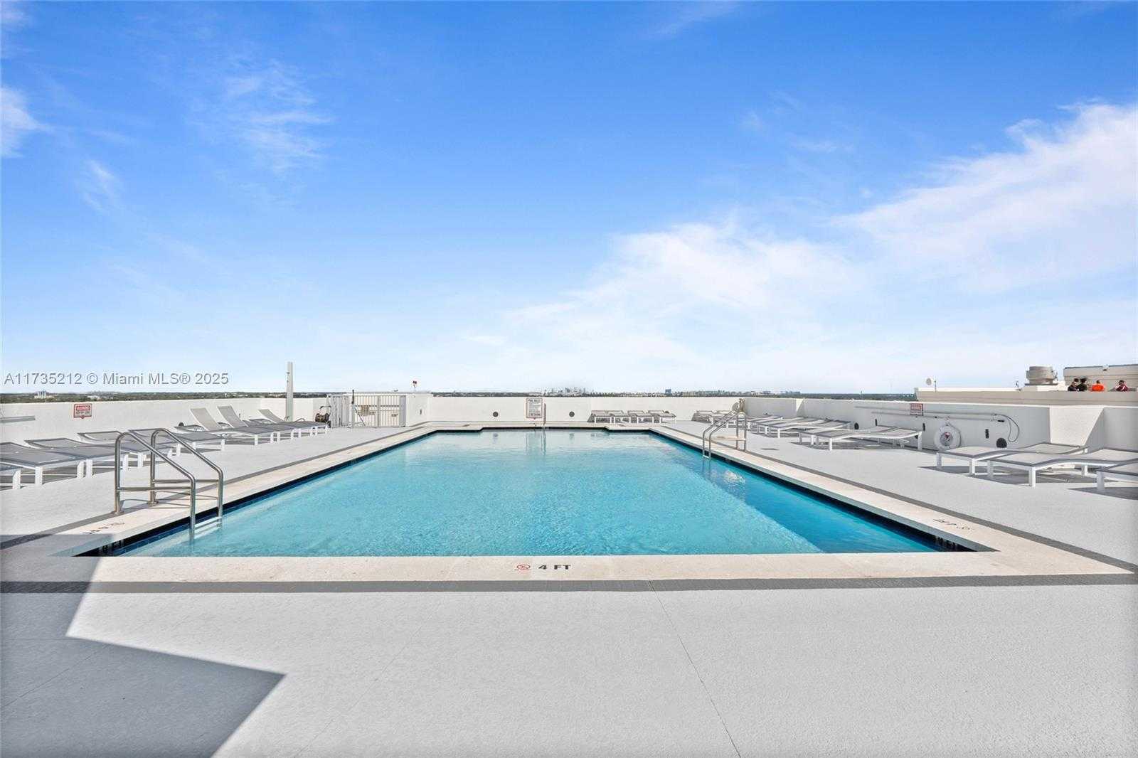 Small Image of 1830 RADIUS DR #820, Hollywood Number 29