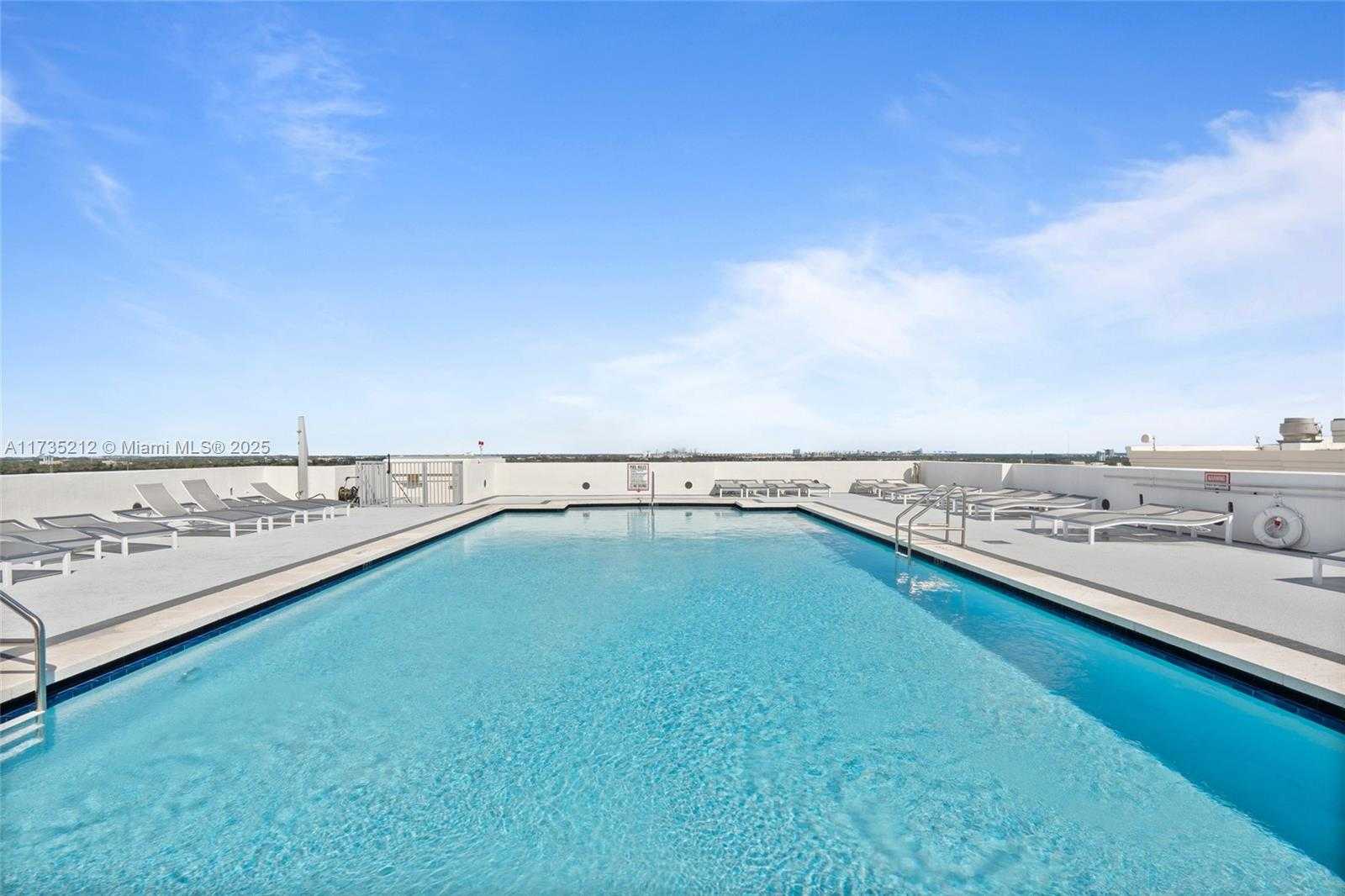 Small Image of 1830 RADIUS DR #820, Hollywood Number 31