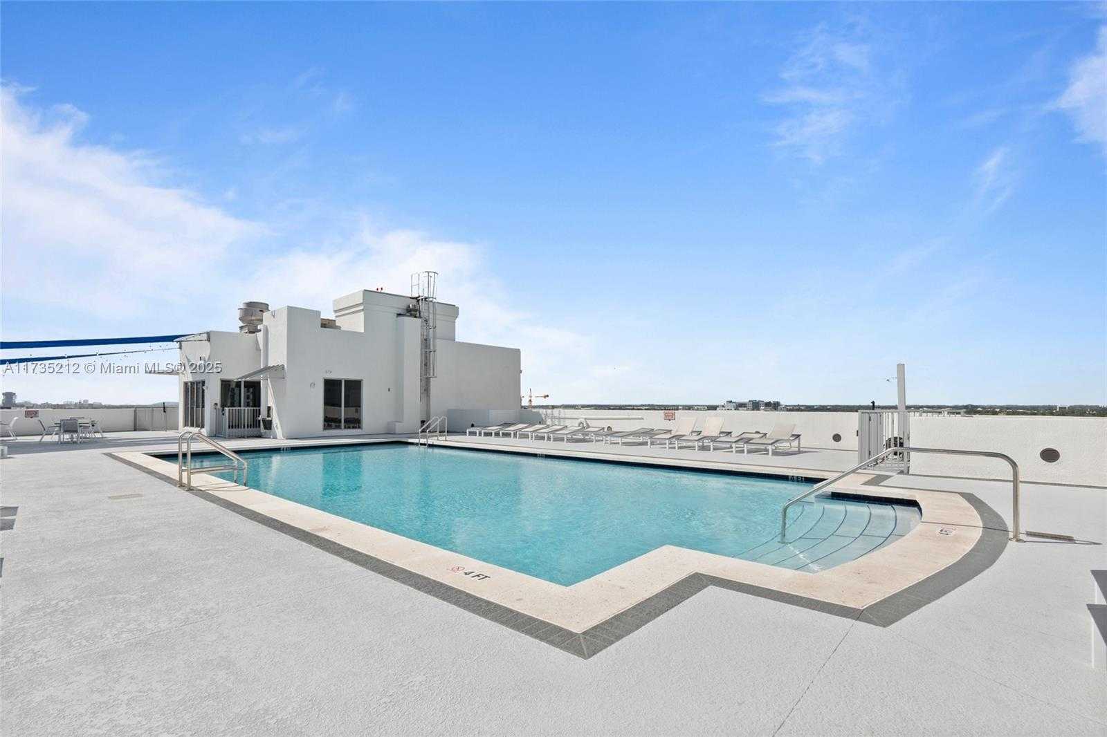 Small Image of 1830 RADIUS DR #820, Hollywood Number 33