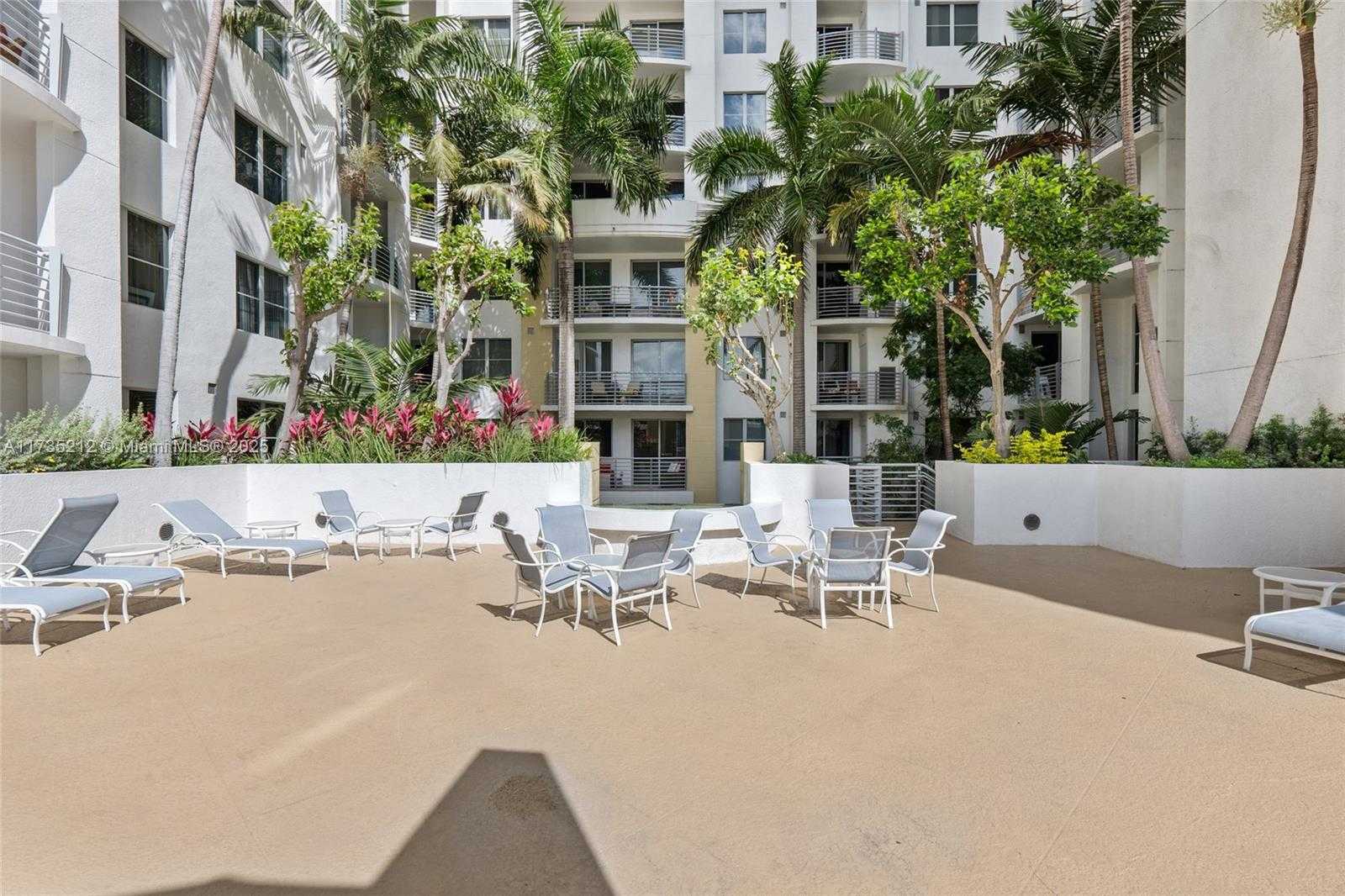 Small Image of 1830 RADIUS DR #820, Hollywood Number 37