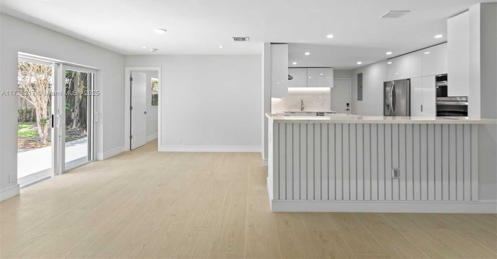Small Image of 809 CYPRESS BLVD, Pompano Beach Number 10