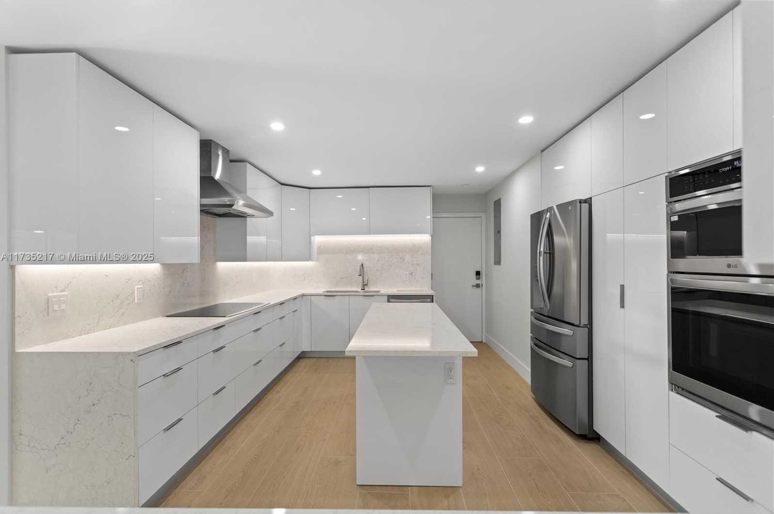 Small Image of 809 CYPRESS BLVD, Pompano Beach Number 13