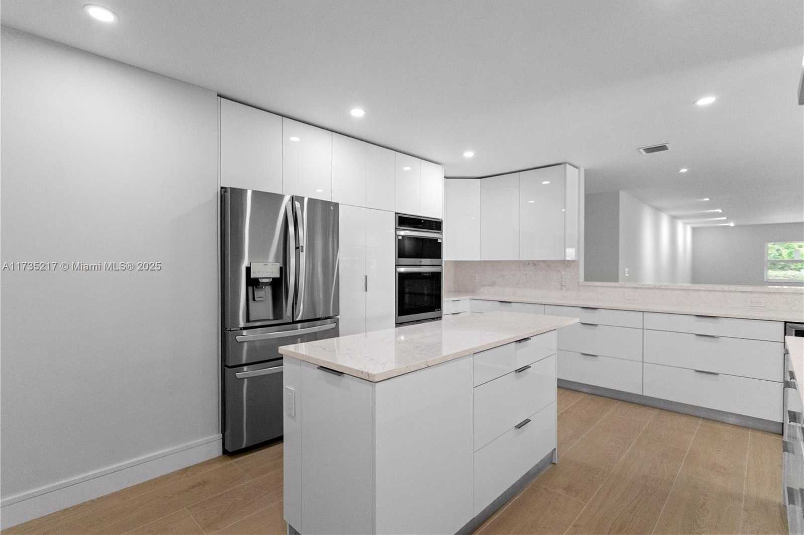 Small Image of 809 CYPRESS BLVD, Pompano Beach Number 15