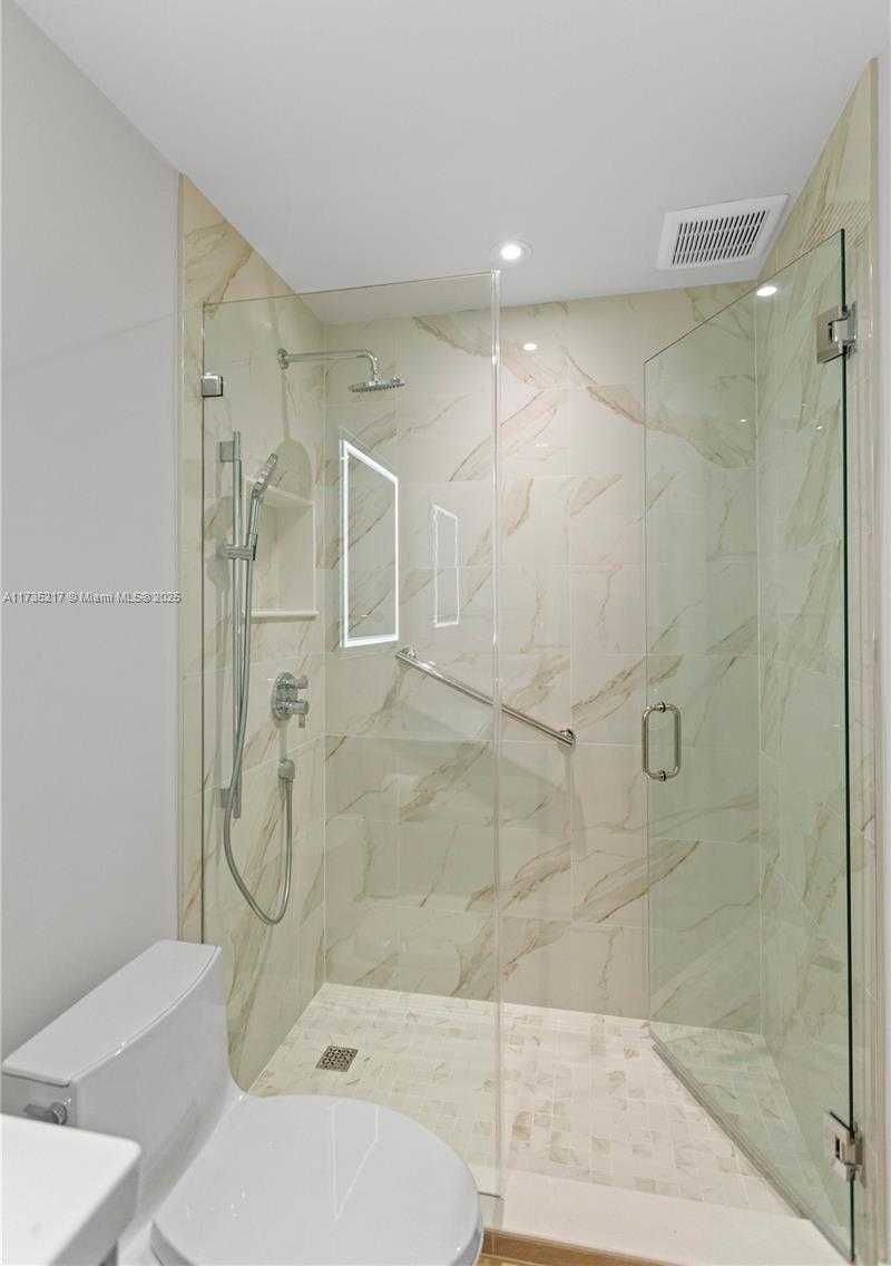 Small Image of 809 CYPRESS BLVD, Pompano Beach Number 37