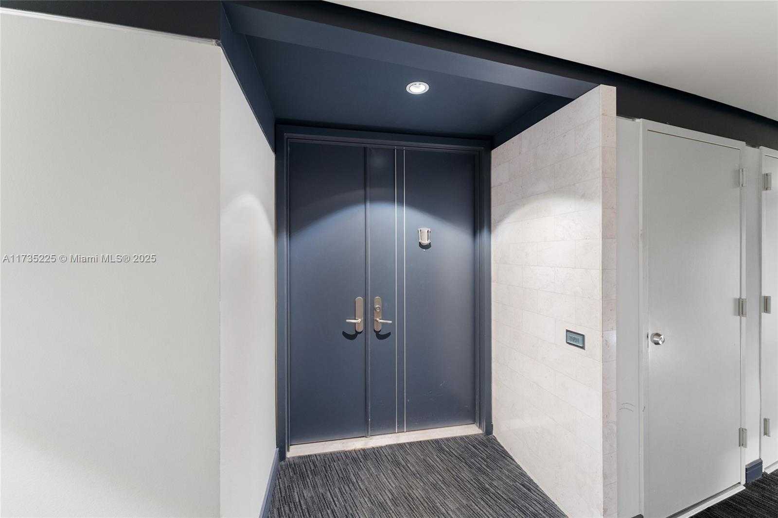 Small Image of 901 BRICKELL KEY BLVD #2801, Miami Number 2