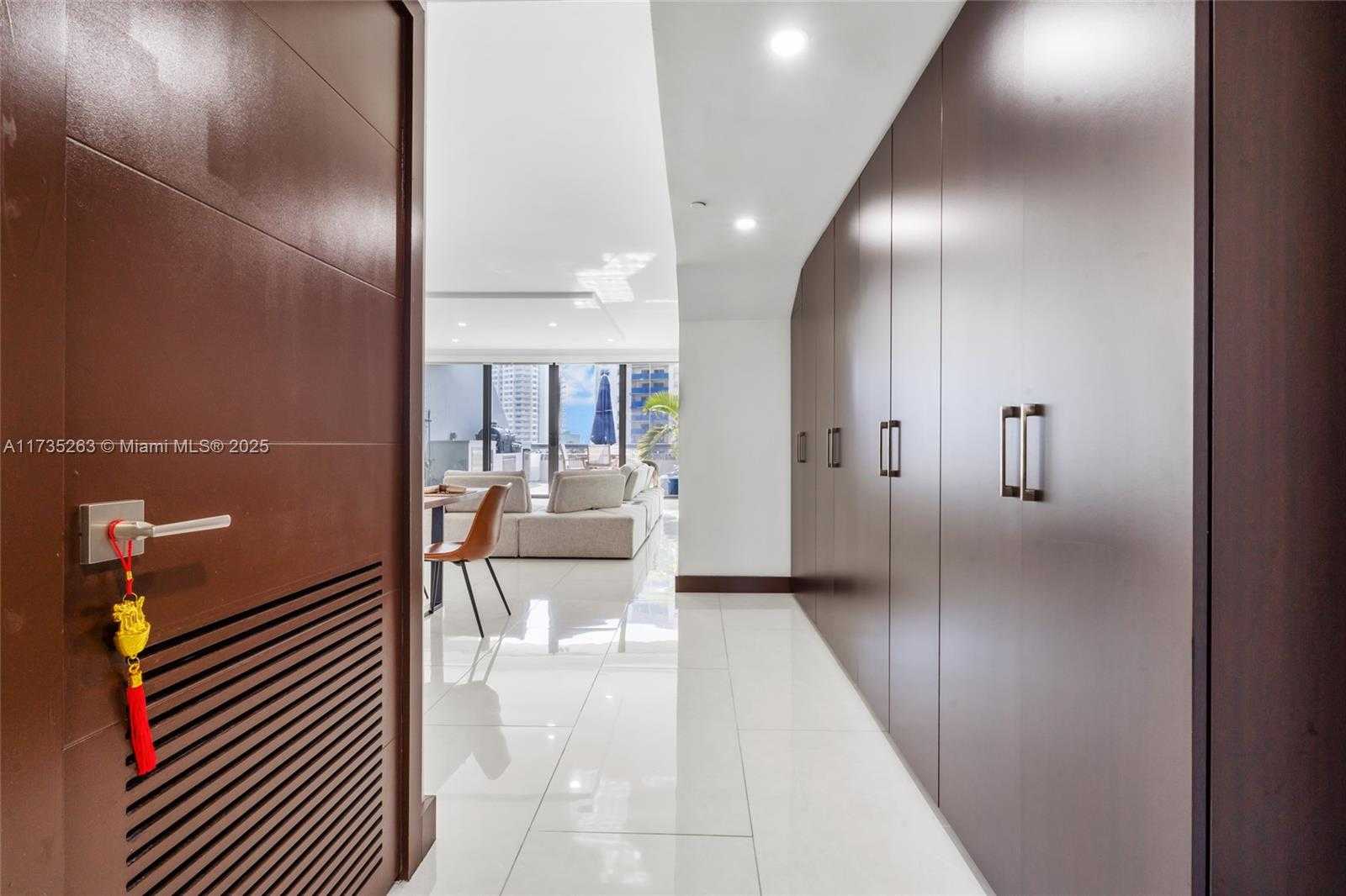 Small Image of 414 POINCIANA ISLAND DRIVE #1724, Sunny Isles Beach Number 2