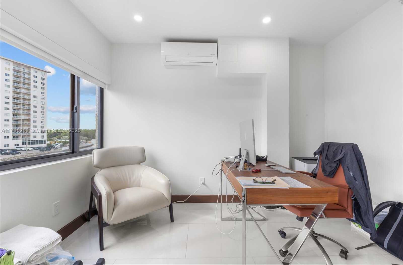 Small Image of 414 POINCIANA ISLAND DRIVE #1724, Sunny Isles Beach Number 35