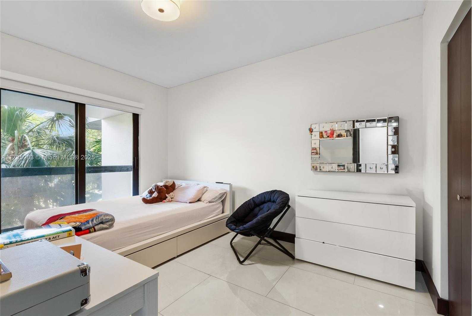 Small Image of 414 POINCIANA ISLAND DRIVE #1724, Sunny Isles Beach Number 47