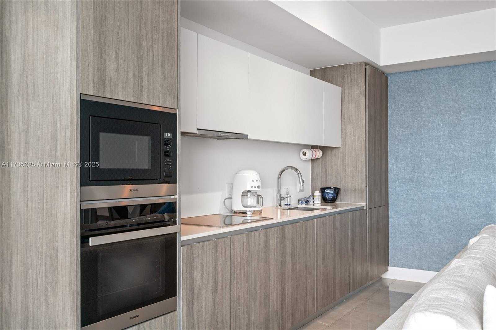 Small Image of 2900 NORTH EAST 7TH AVE #1804, Miami Number 15