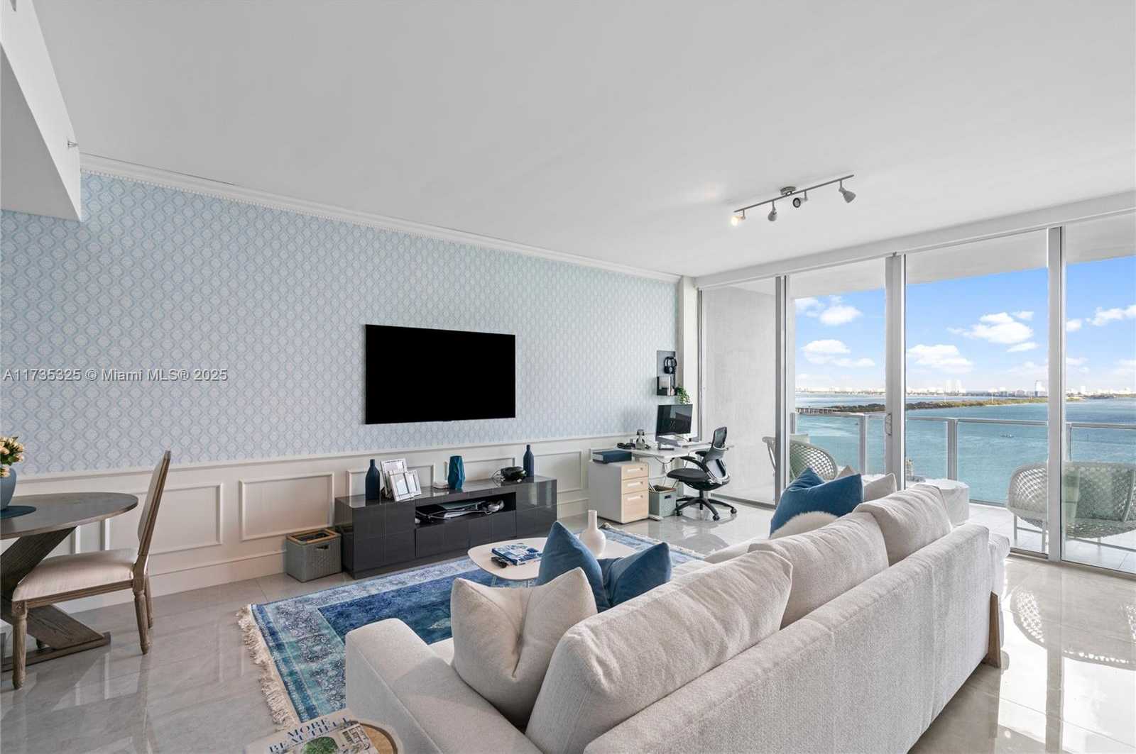Small Image of 2900 NORTH EAST 7TH AVE #1804, Miami Number 2