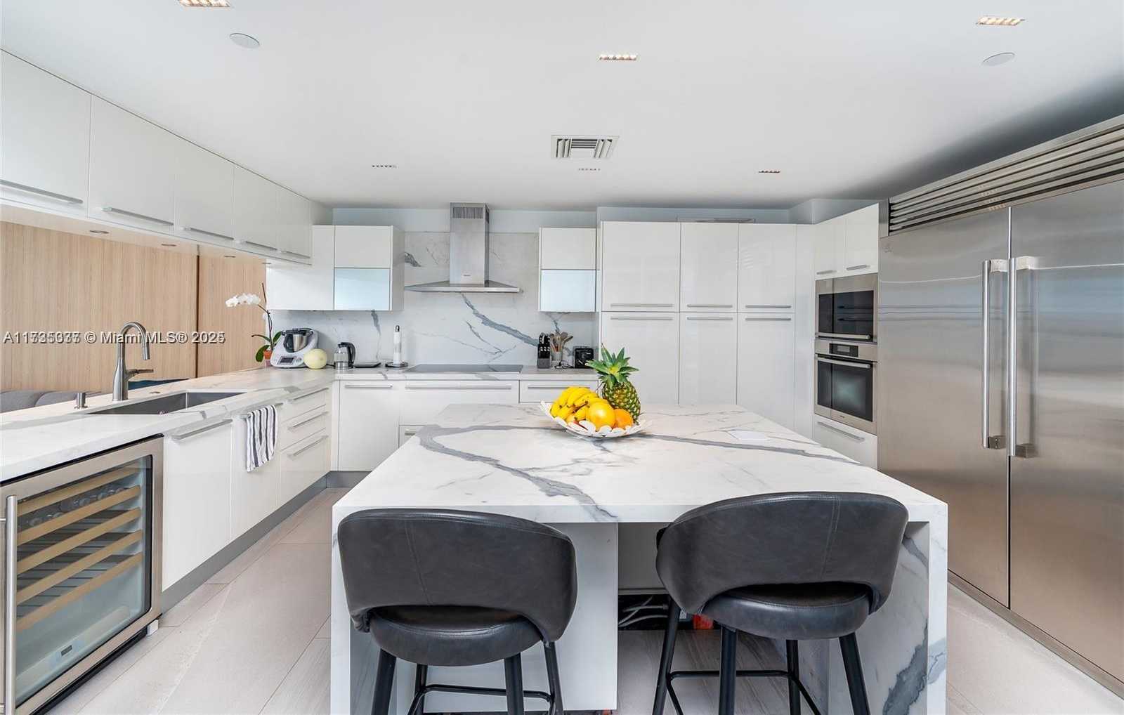 Small Image of 17121 COLLINS AVE #3301, Sunny Isles Beach Number 3