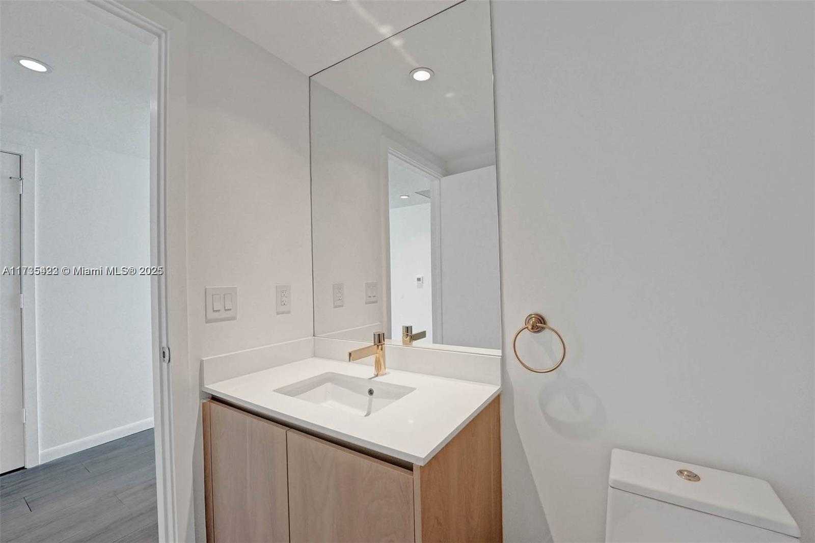 Small Image of 3131 NORTH EAST 7TH AVE #706, Miami Number 21
