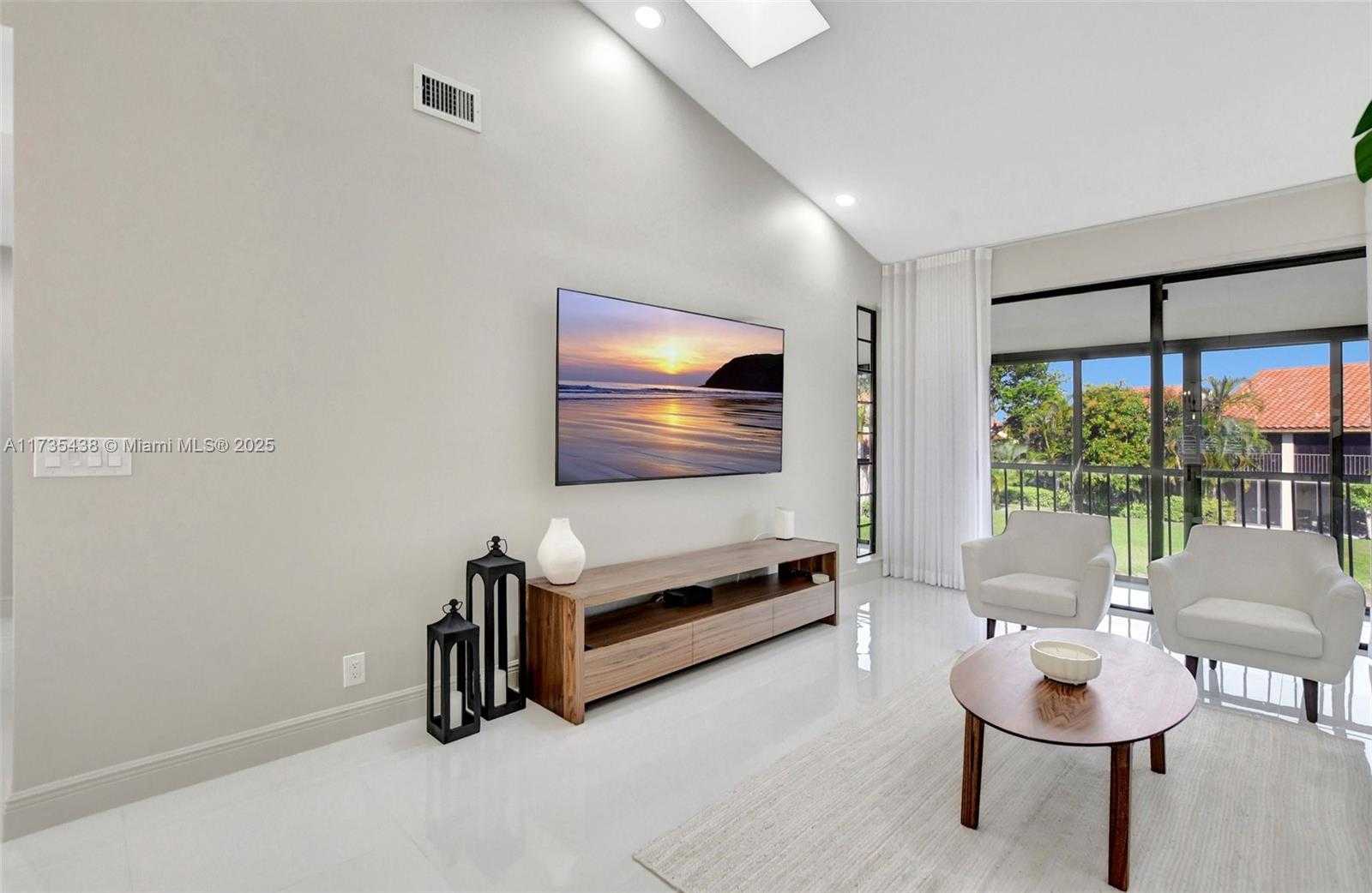 Small Image of 7779 LA MIRADA DR #7779, Boca Raton Number 5