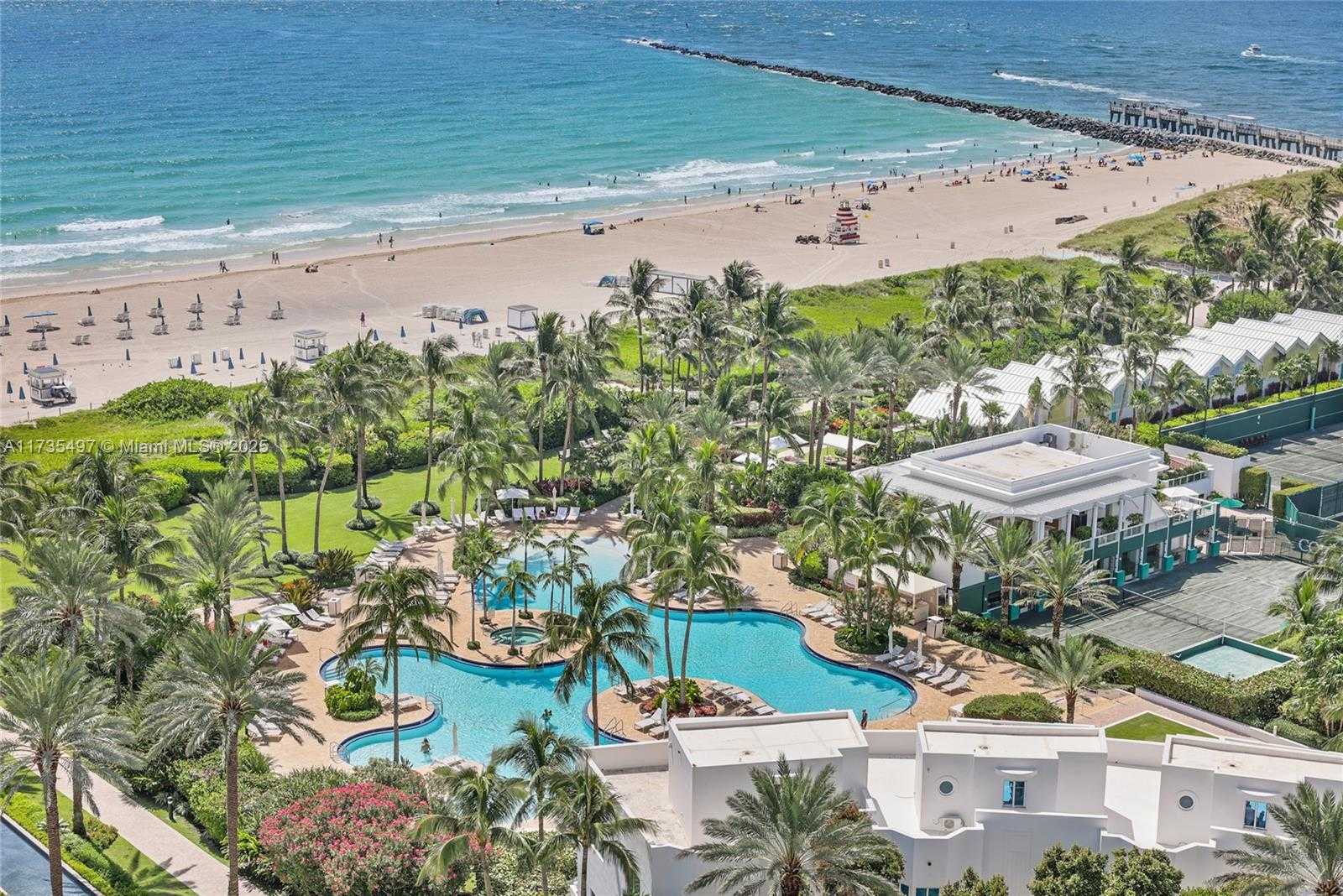 Small Image of 50 SOUTH POINTE DR #1704, Miami Beach Number 11