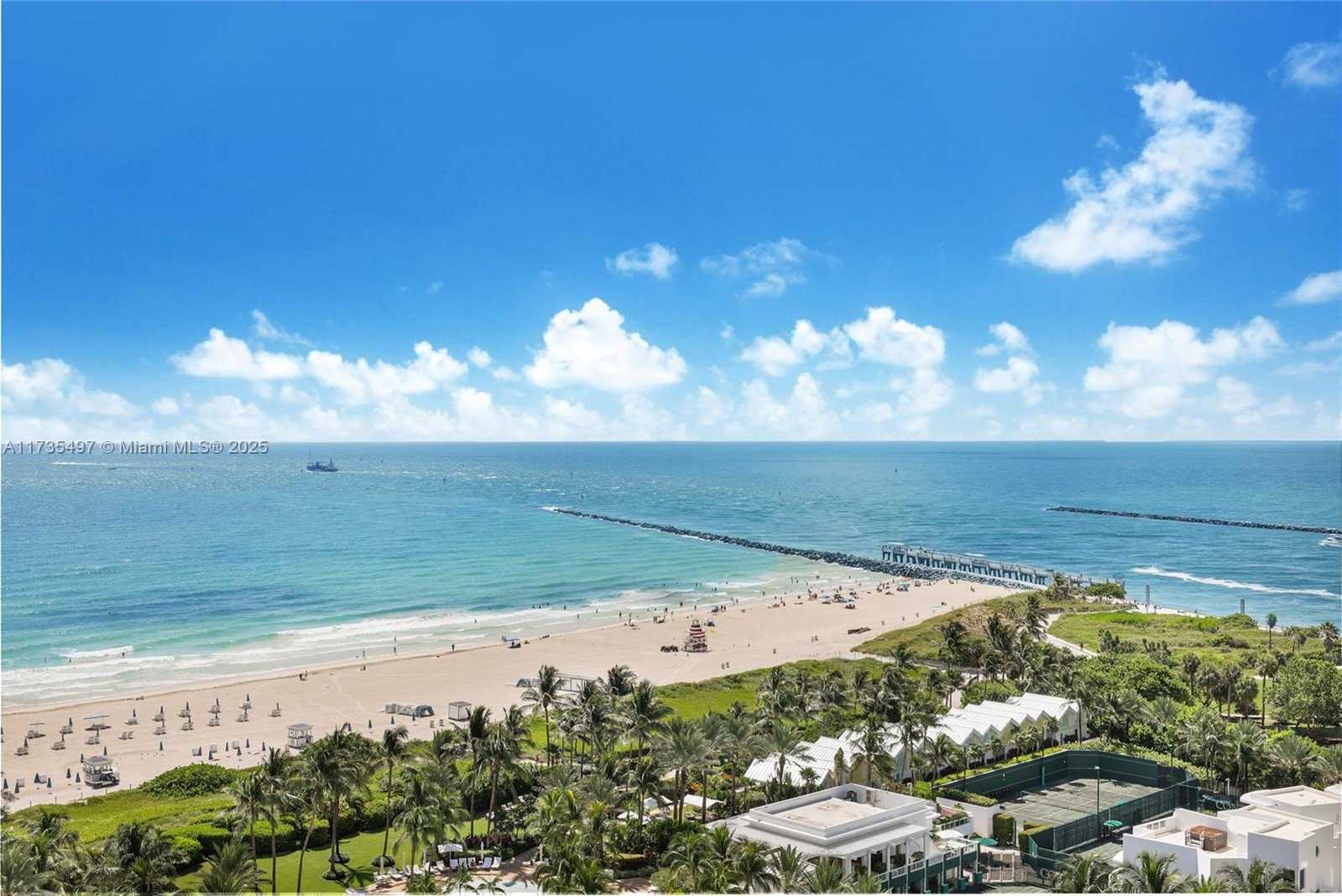 Small Image of 50 SOUTH POINTE DR #1704, Miami Beach Number 4