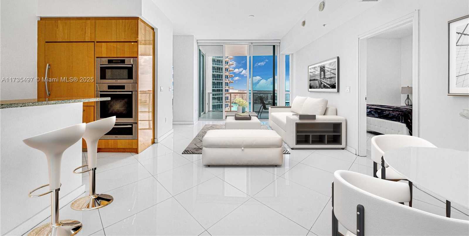Small Image of 50 SOUTH POINTE DR #1704, Miami Beach Number 46