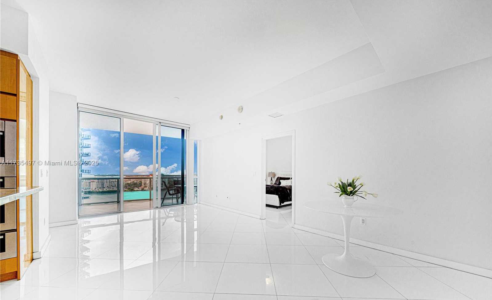 Small Image of 50 SOUTH POINTE DR #1704, Miami Beach Number 56