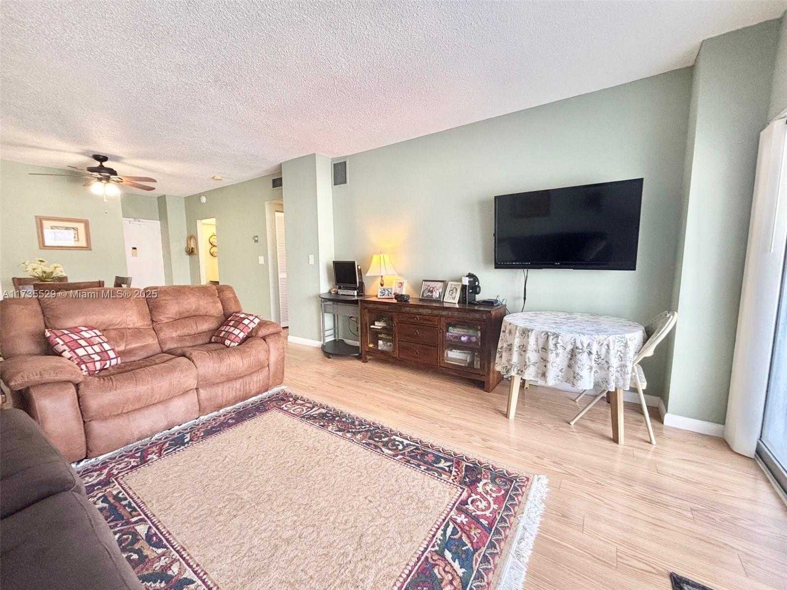 Small Image of 1965 SOUTH OCEAN DR #11N, Hallandale Beach Number 14