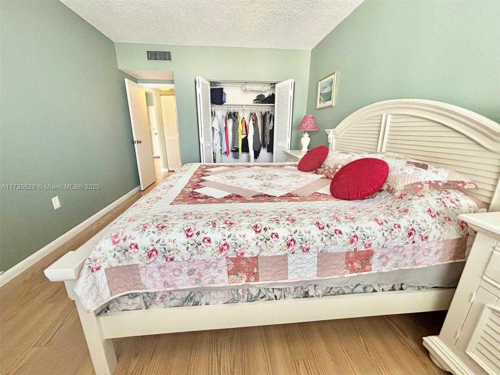 Small Image of 1965 SOUTH OCEAN DR #11N, Hallandale Beach Number 20