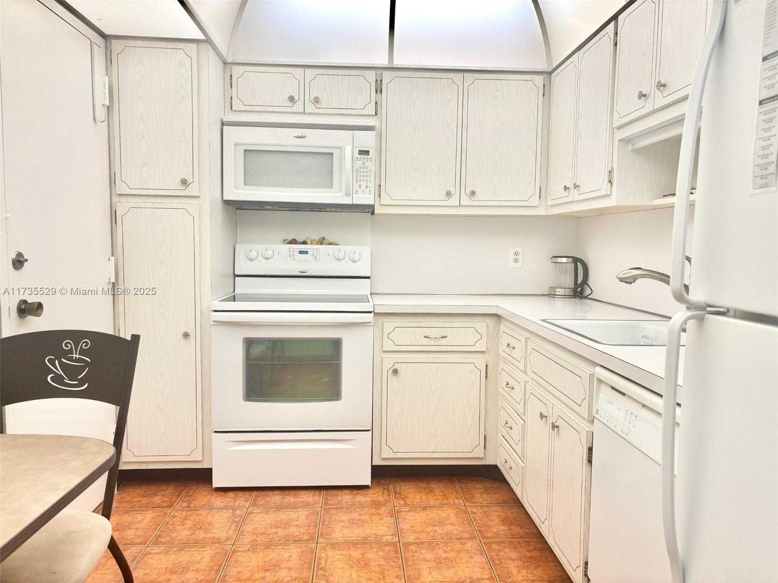Small Image of 1965 SOUTH OCEAN DR #11N, Hallandale Beach Number 7